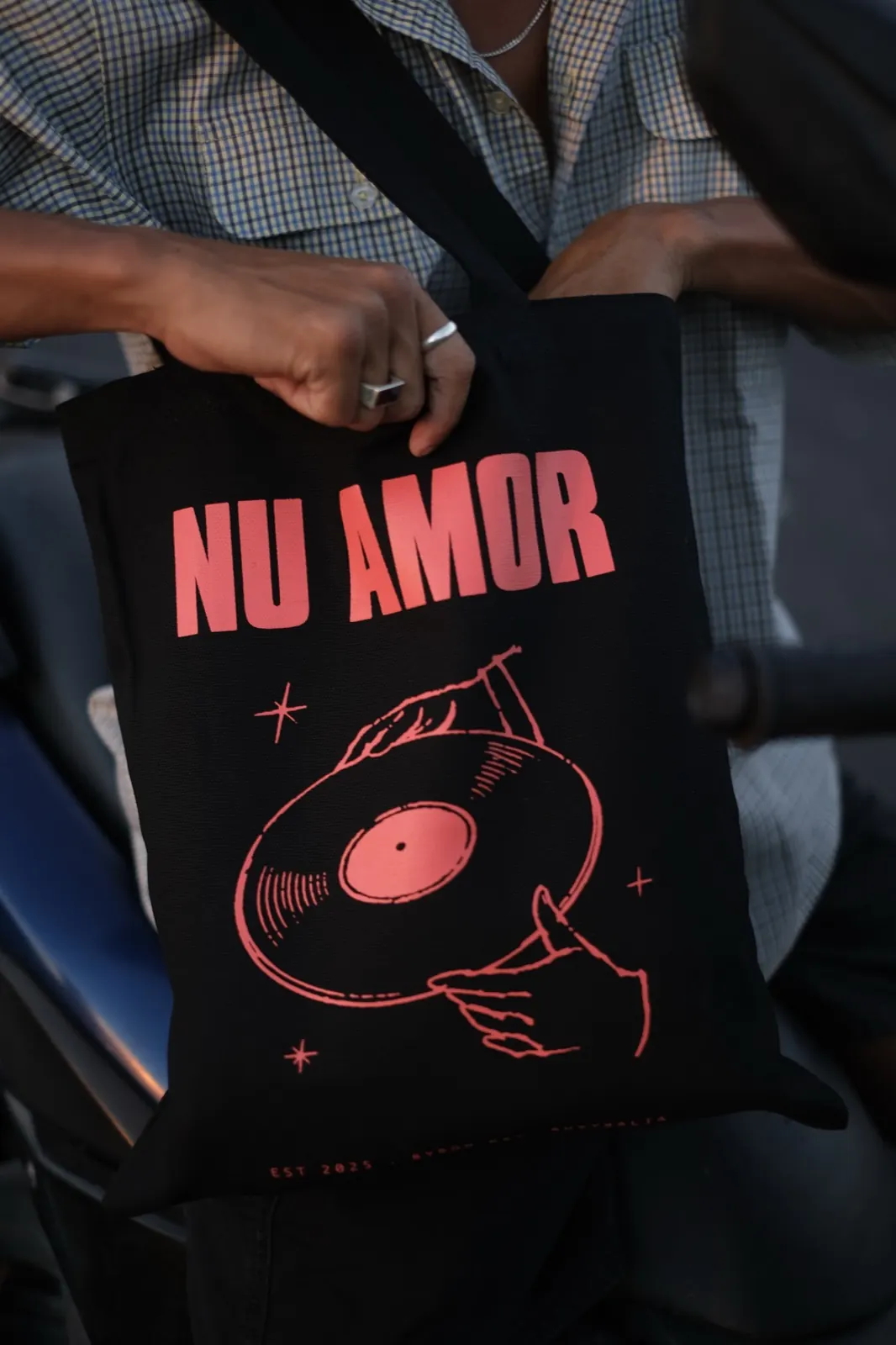 Nu Amor tote bag — full design